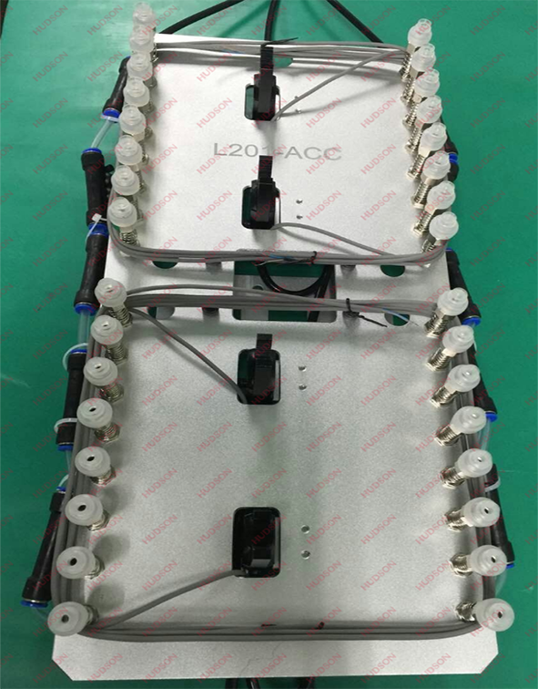 机械手取出治具