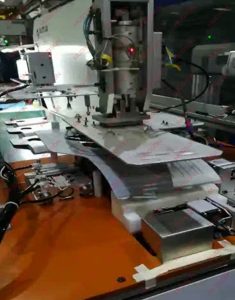 水口自动剪切治具